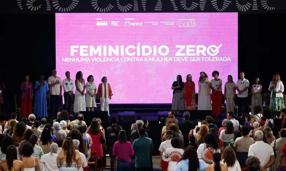 Governo federal lança campanha Feminicídio Zero na Sapucaí