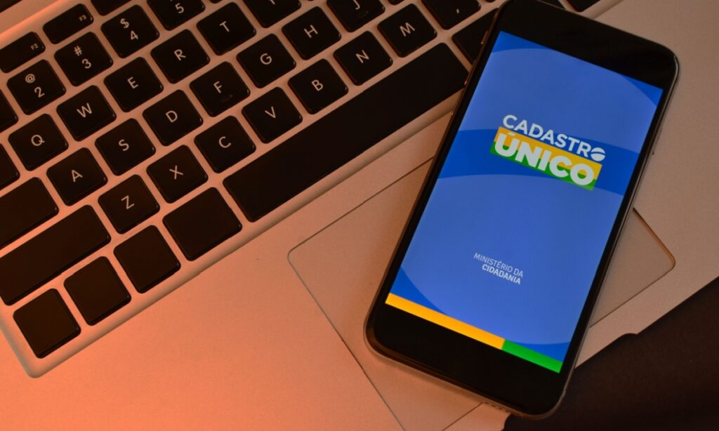 Governo lança novo Cadastro Único nesta terça-feira