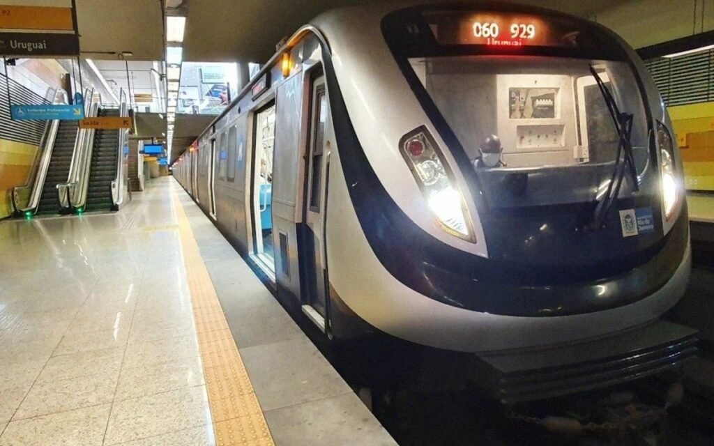 Metrô do Rio vai ampliar horário para ensaios na Marquês de Sapucaí
