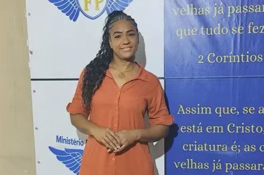 MISSIONÁRIA MORRE APÓS SALVAR FILHA DE 3 ANOS DE ATROPELAMENTO NO RIO