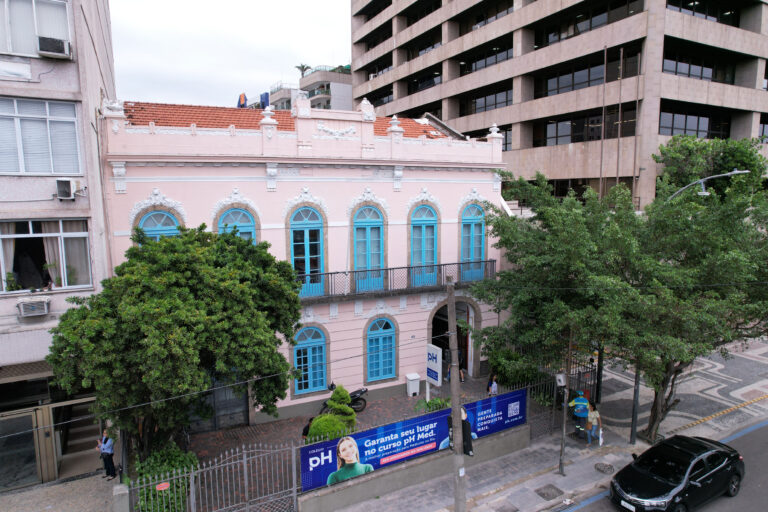 Racismo gera briga generalizada em colégio da Zona Sul do Rio