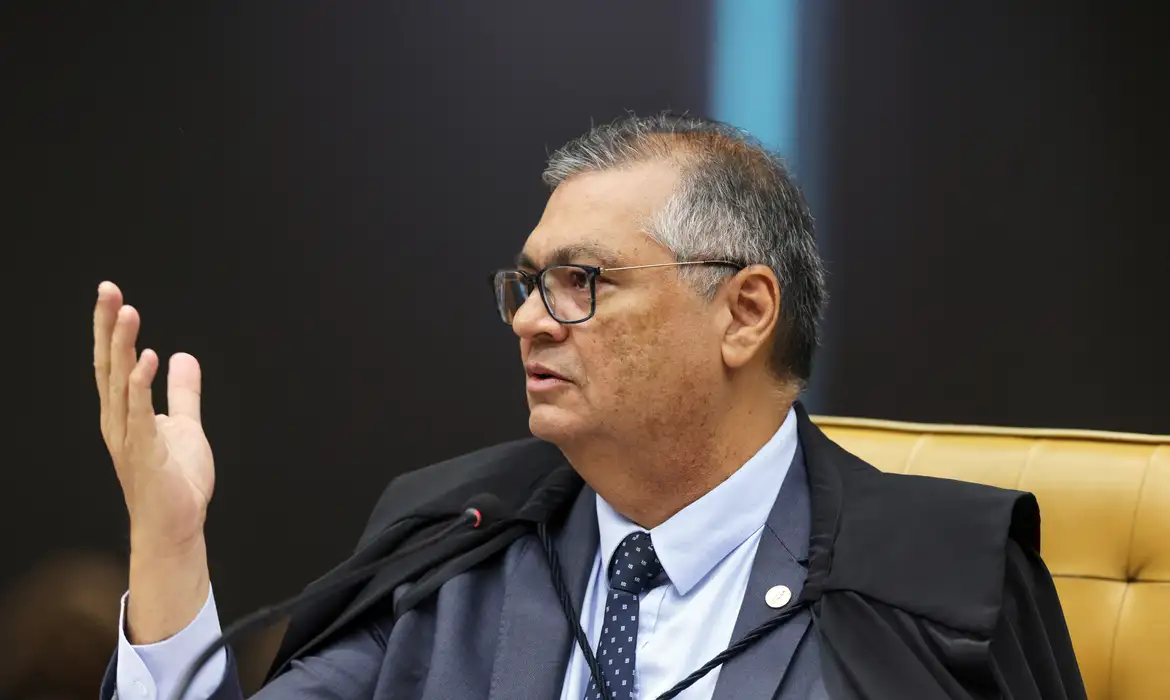 Dino suspende repasses de “emendas Pix” para São João de Meriti