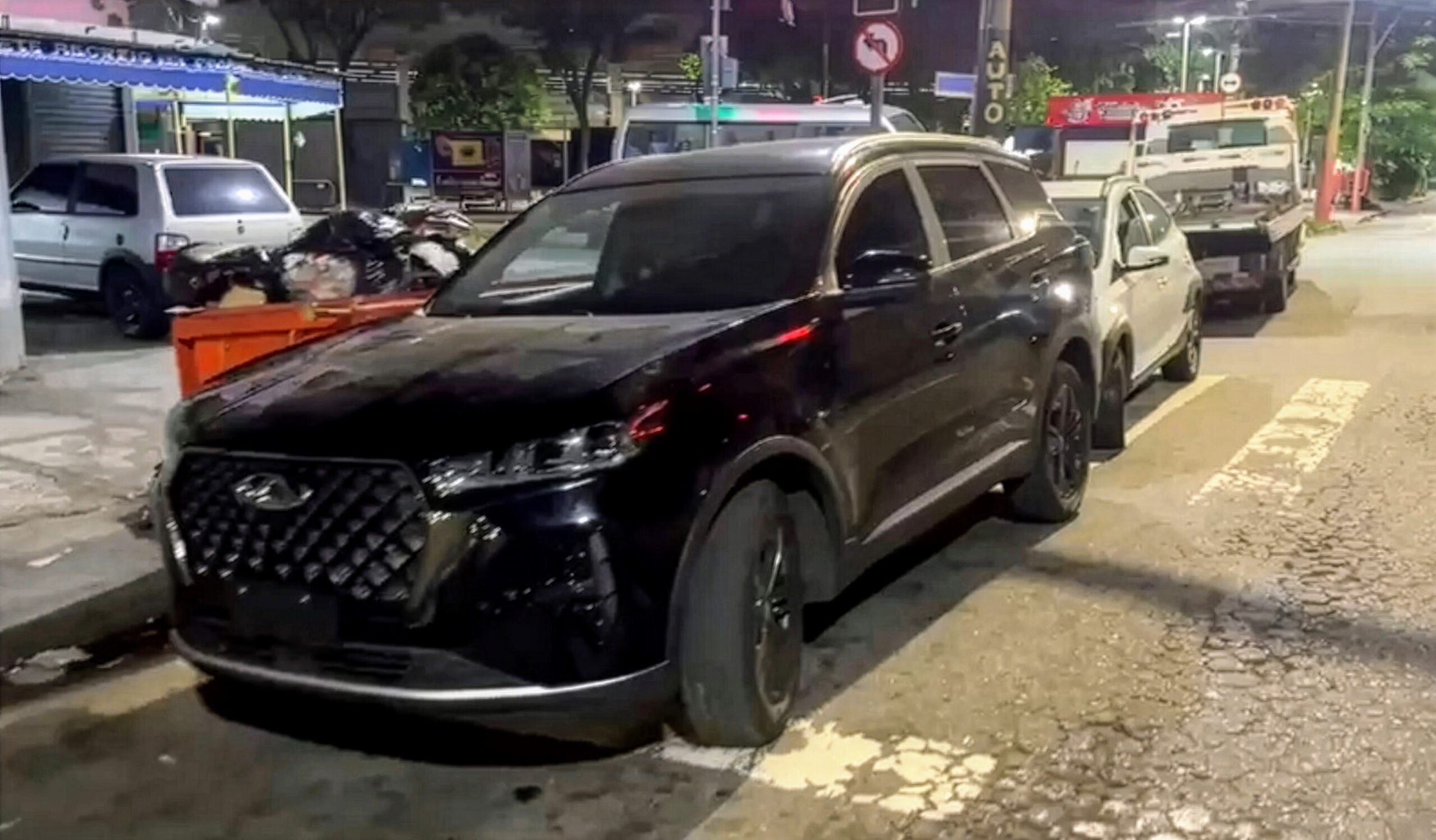 Polícia Militar prende 5 criminosos e apreende 7 fuzis em Costa Barros