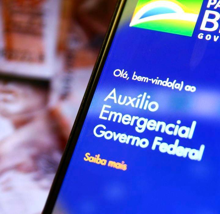 177 mil famílias terão que devolver dinheiro do Auxílio Emergencial