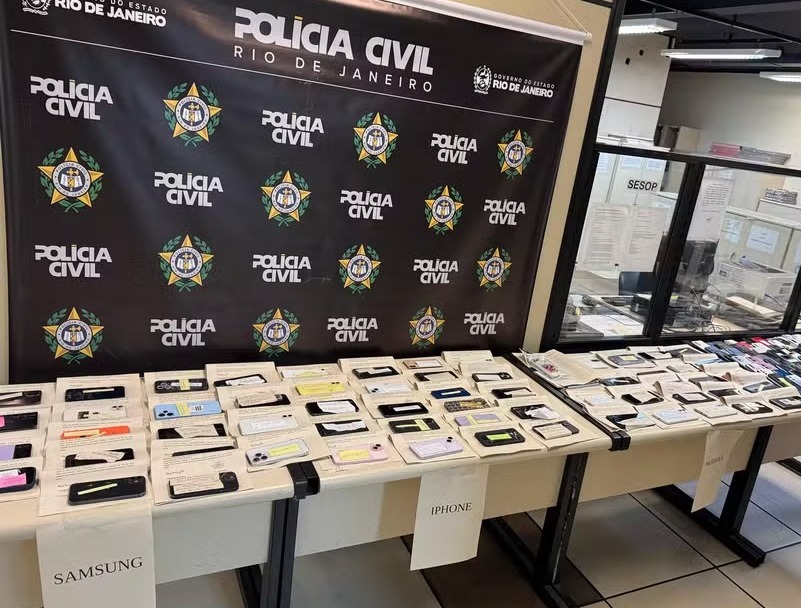 Polícia Civil RJ íntimou 4.2 mil pra devolverem celulares roubados